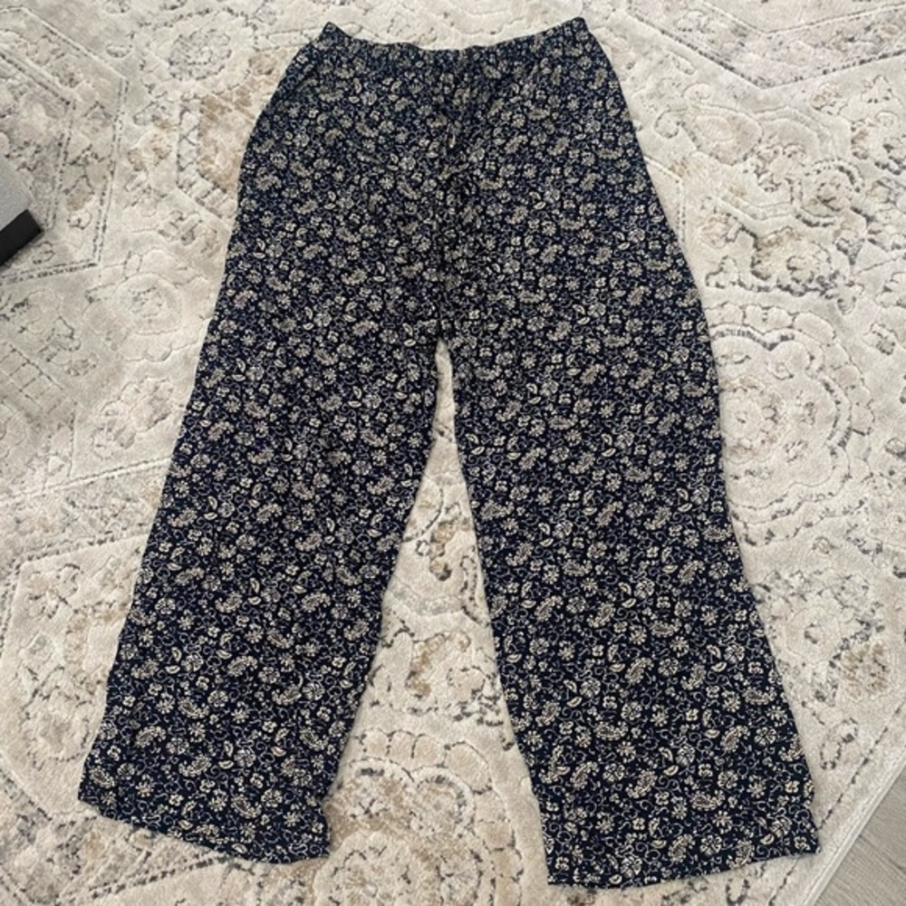 A. BYER CALIFORNIA | LIGHT WEIGHT FLORAL PANTS